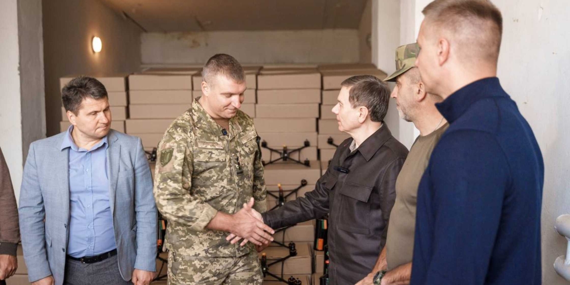 Позашляховики та FPV-дрони отримали три військові підрозділи, де служать вінничани