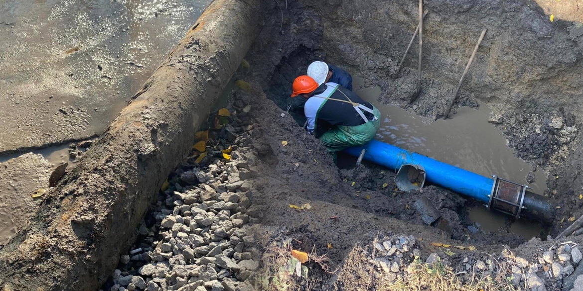 Працівники "Вінницяоблводоканалу" замінили аварійну ділянку водопроводу