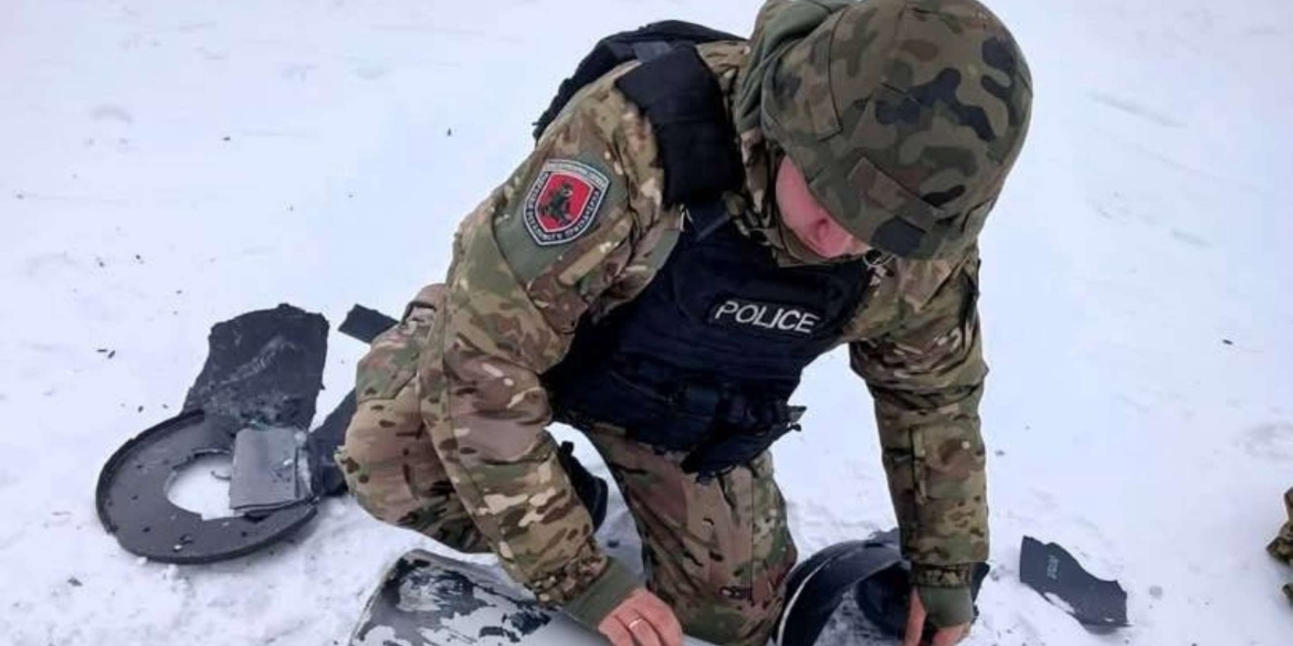 Працюють вибухотехніки в лісах на Вінниччині знайшли уламки збитих ракет і БпЛА