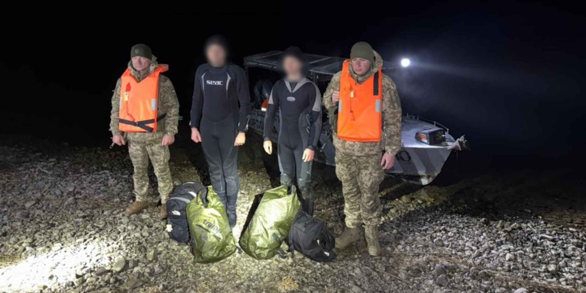 Прикордонники Могилів-Подільського загону затримали порушників у гідрокостюмах
