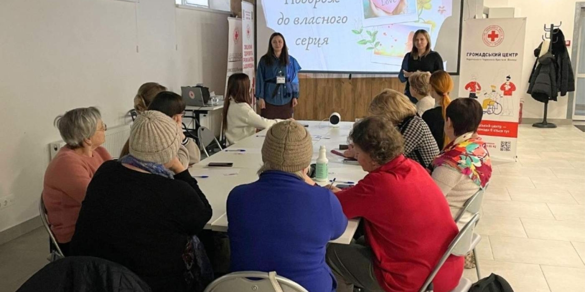 Психологічний воркшоп із метафоричними картами провели для вінничан