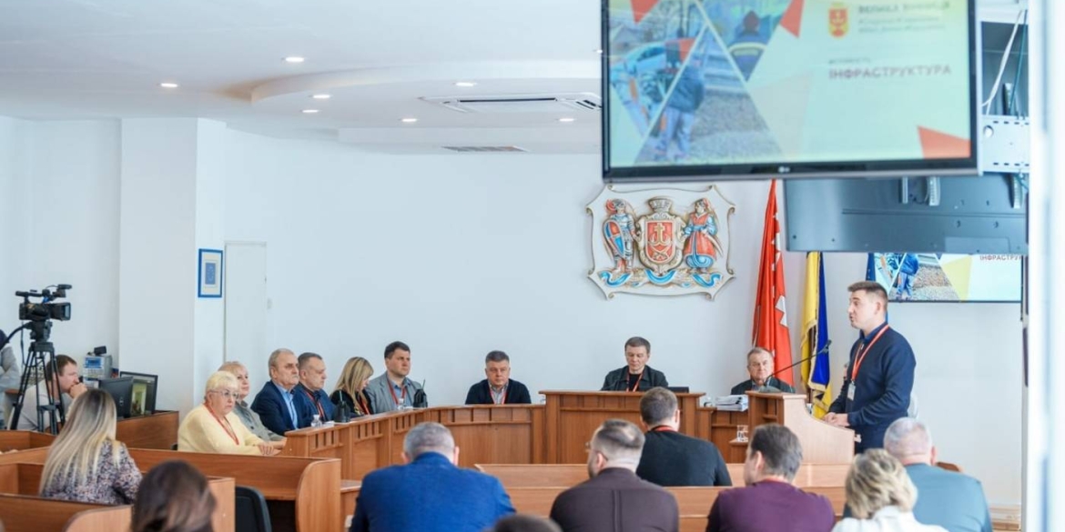 Річний звіт якими змінами можуть пишатись мешканці Стадницького округу