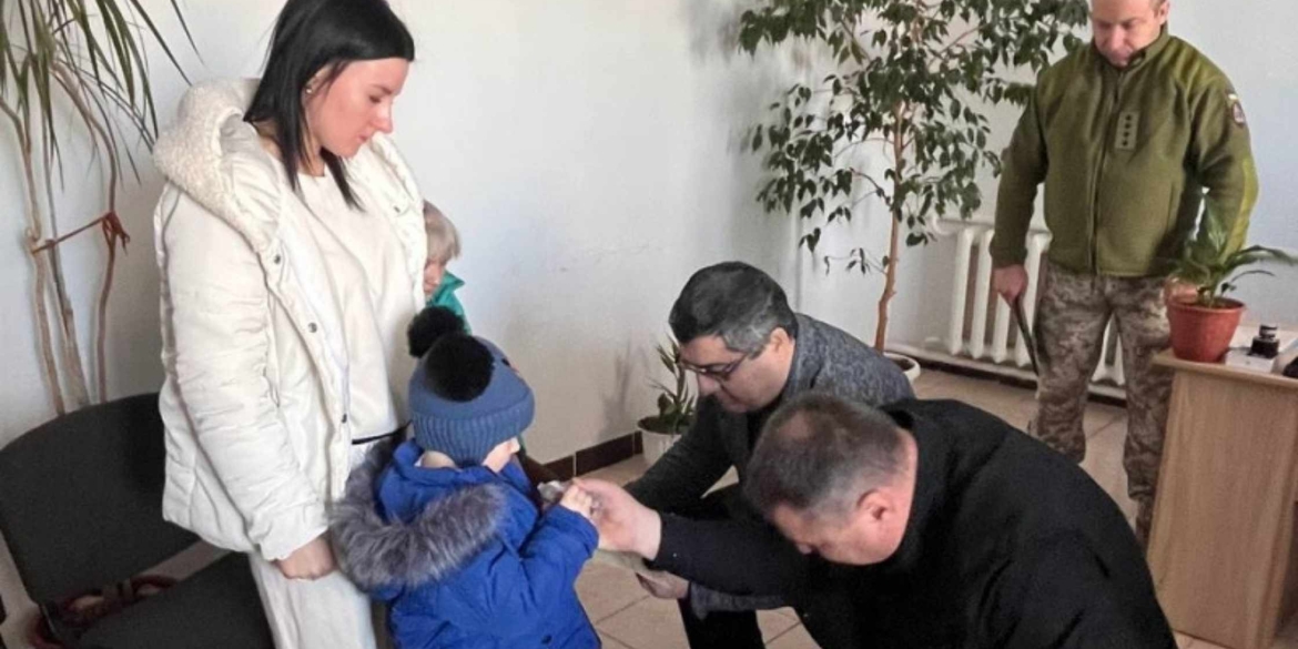 Рідні загиблого солдата-тульчинця отримали його посмертну нагороду