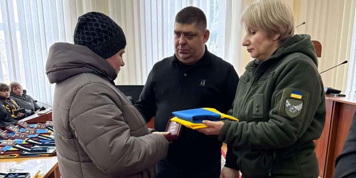 Родини трьох захисників з Літинської громади отримали посмертні нагороди воїнів