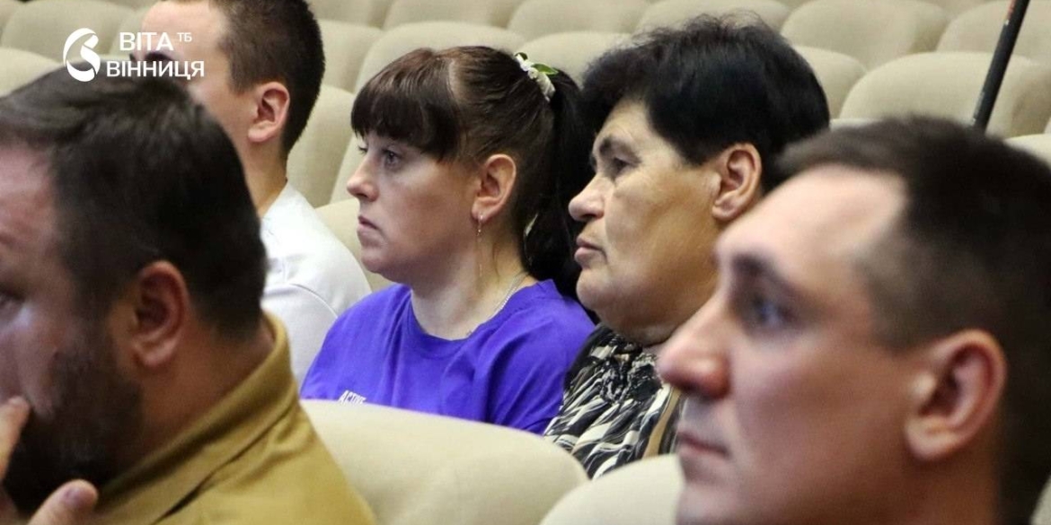Родини зниклих безвісти отримали консультації від Координаційного штабу у Вінниці