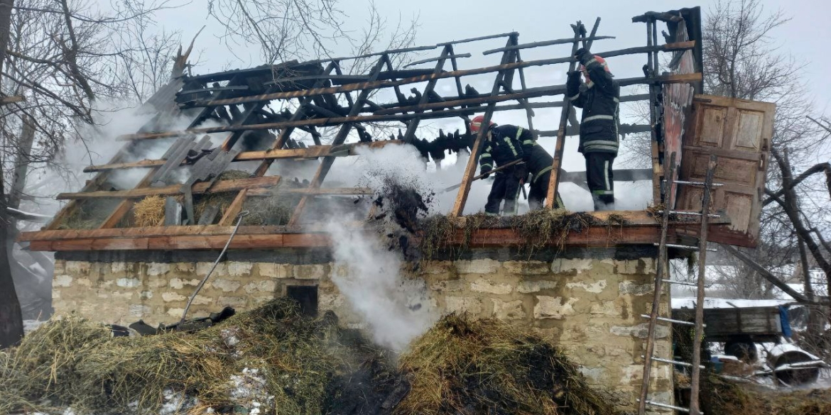 Рятувальники Вінниччини ліквідували сім пожеж за добу - горіли будинки й господарчі споруди