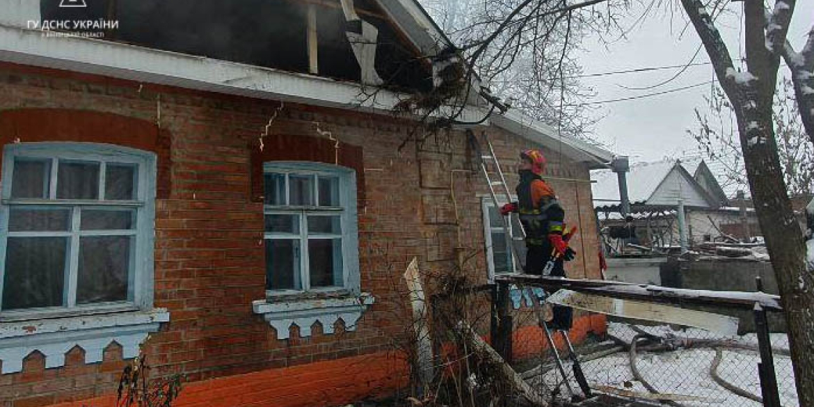 Рятувальники загасили пожежу у Стрижавці - зайнявся приватний будинок