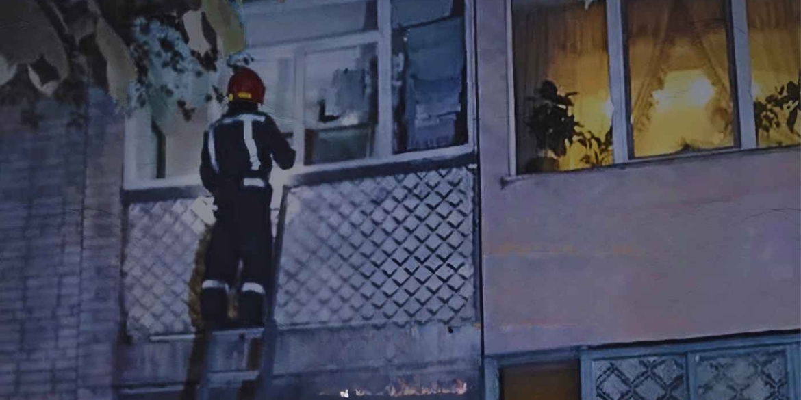 Рятувальники Вінниці прийшли на допомогу бабусі, яка опинилася в біді у власній оселі