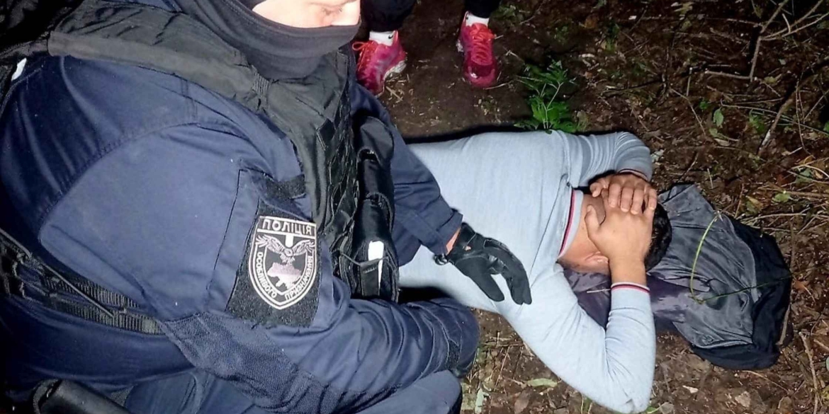 Саджали коноплі у промислових масштабах на Вінниччині судитимуть наркоторгівців