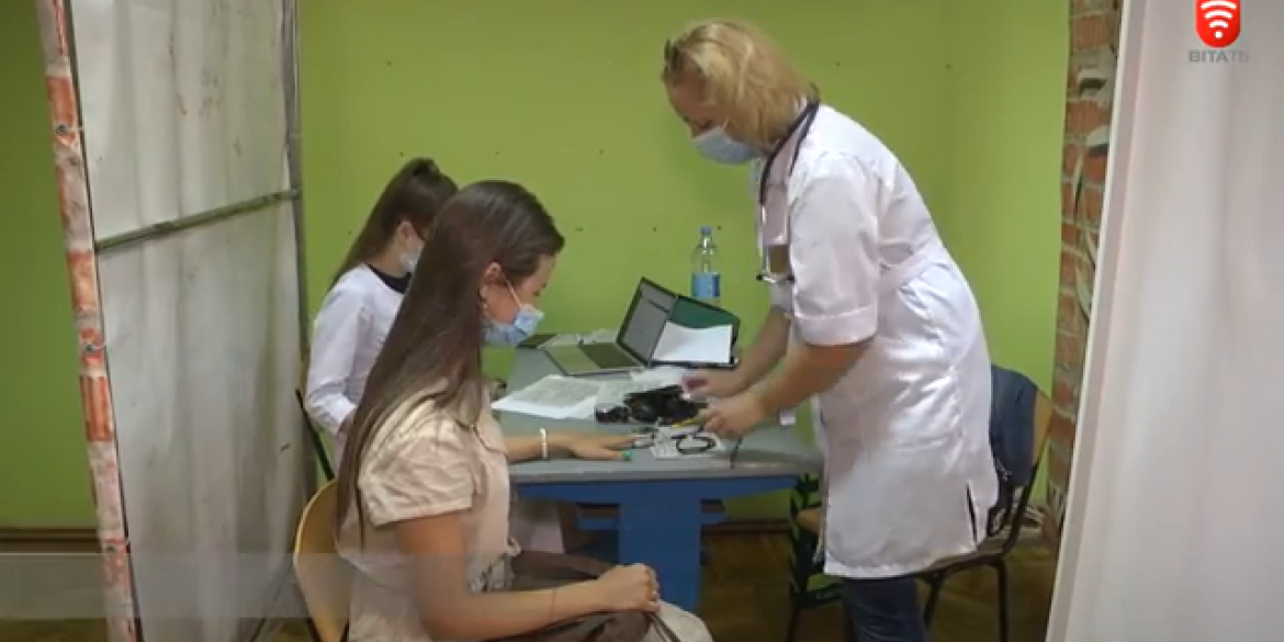 У Вінниці вакцинують городян в будні у "Зорі" та щоденно в ЦПМСД
