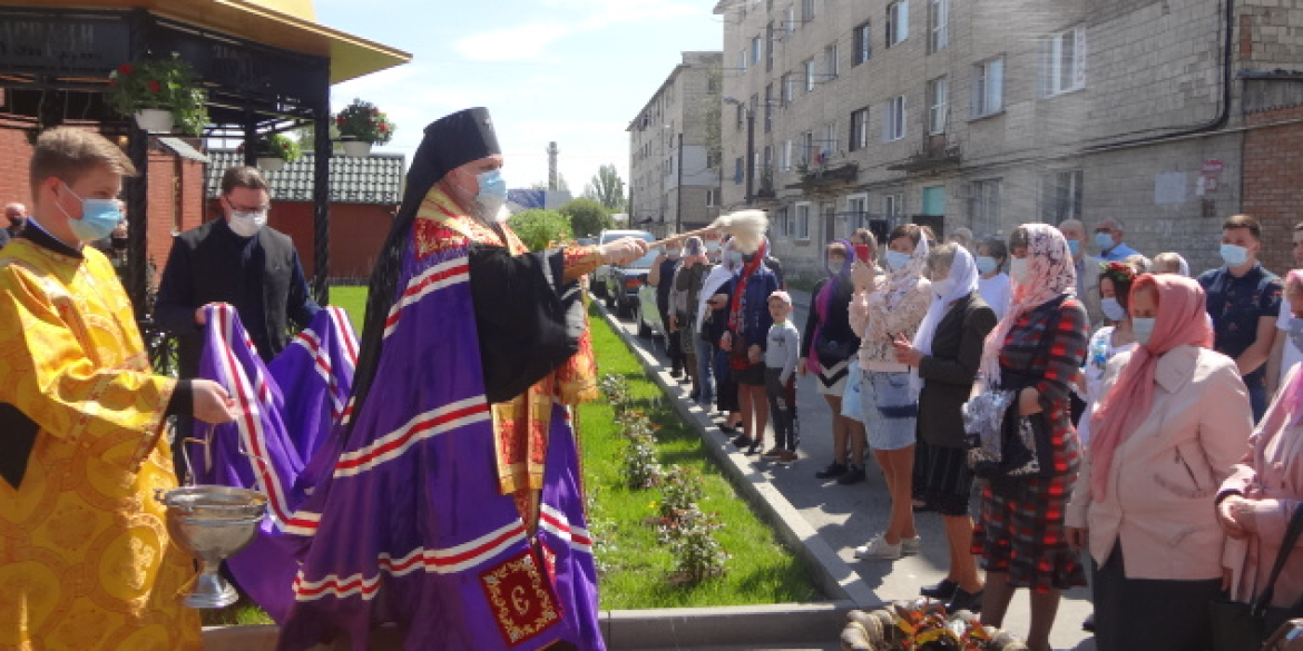 У Вінниці освятили дзвіниці храму Святих Жон-мироносиць 
