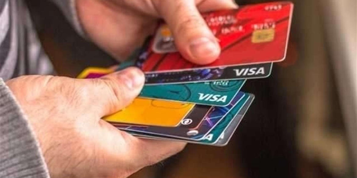 Банки автоматично списуватимуть кошти з карток вінничан для сплати боргів