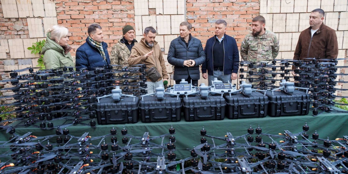 Ще дві військові частини отримали потужні FPV-дрони від Вінниці Ще дві військові частини отримали потужні FPV-дрони від Вінниці
