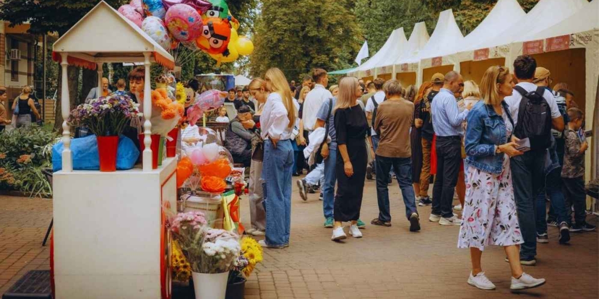 Шкляр, Матіос та ще 80 зіркових авторів Вінниця готується до масштабного VinBookFest 2026
