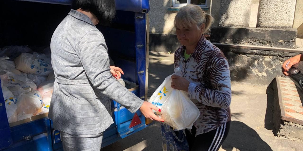 Сім'ї військових та малозабезпечені громадяни Вінниччини отримали гуманітарну допомогу