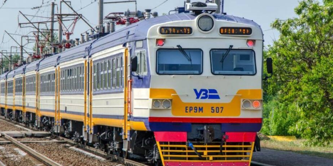 Скасують низку приміських поїздів — чому не їздитимуть електрички