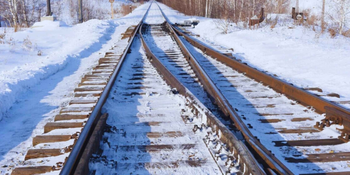 Складні погодні умови зупинили приміські поїзди на Вінниччині та Одещині