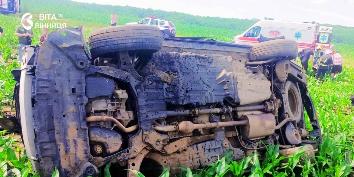 Смертельна ДТП під Вінницею авто злетіло з дороги, двоє пасажирок загинули на місці