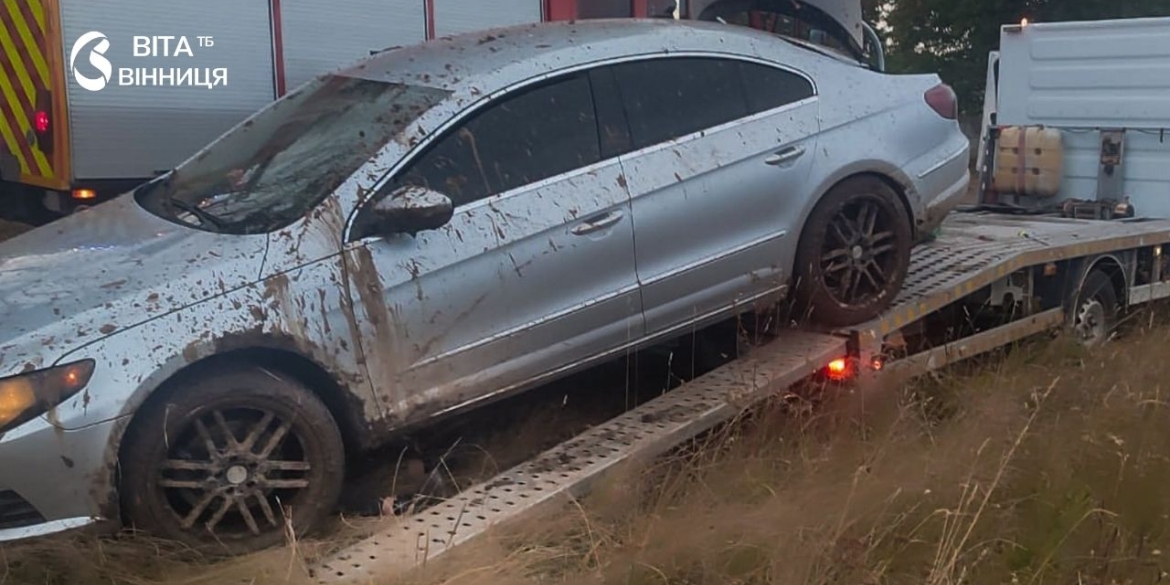 Смертельний евакуатор у Вінницькому районі під час завантаження авто загинув чоловік