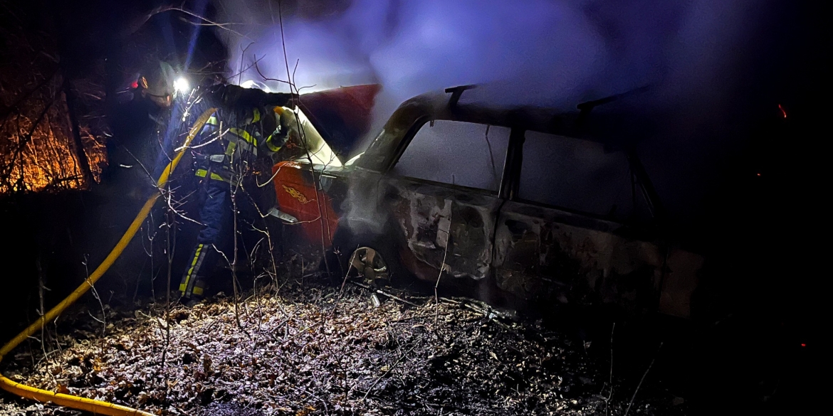 Сміття, будинки та автомобіль горіли на Вінниччині