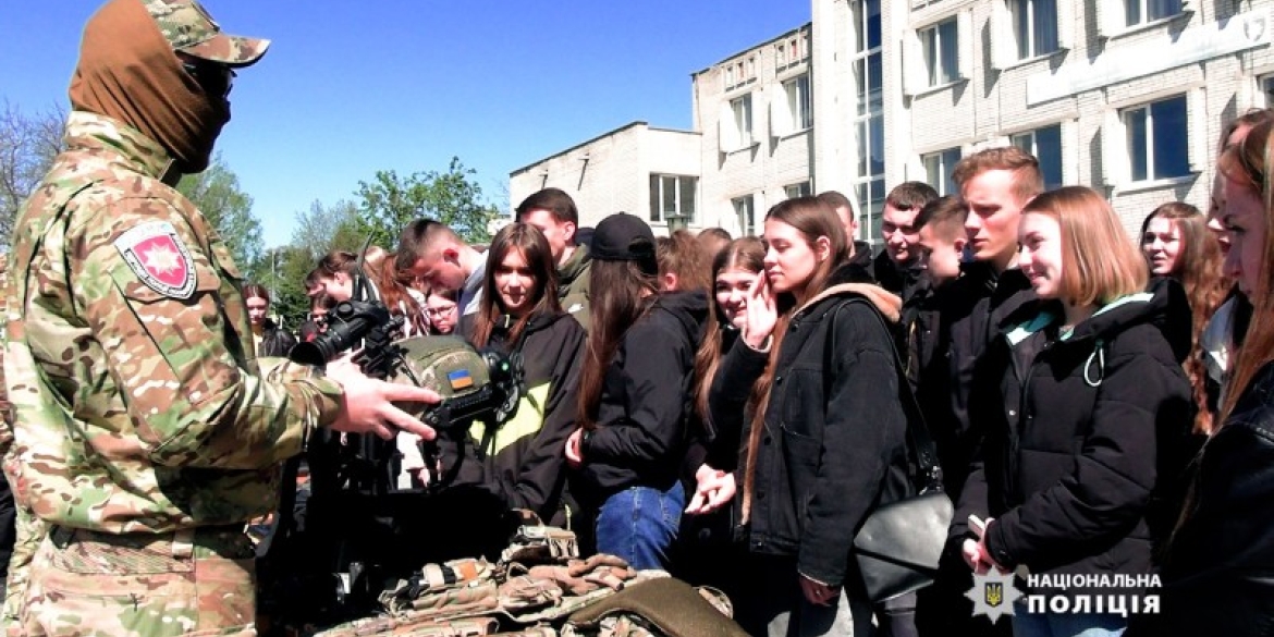 Спецпризначенці у Вінниці поділились досвідом з кадетами