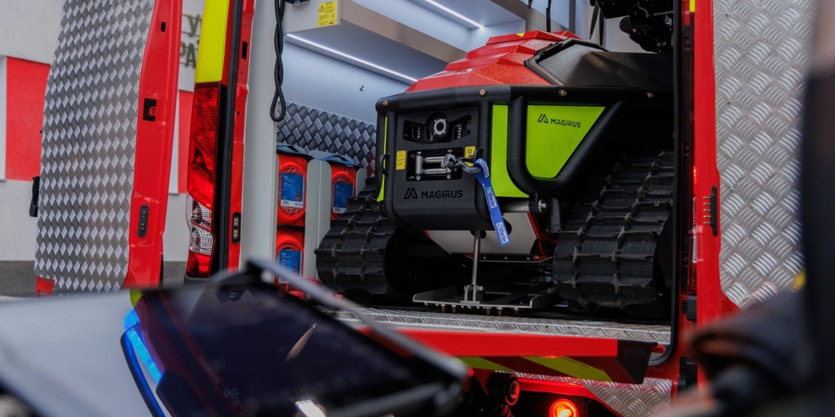 Спеціалізований автомобіль безпілотних систем отримали вінницькі рятувальники