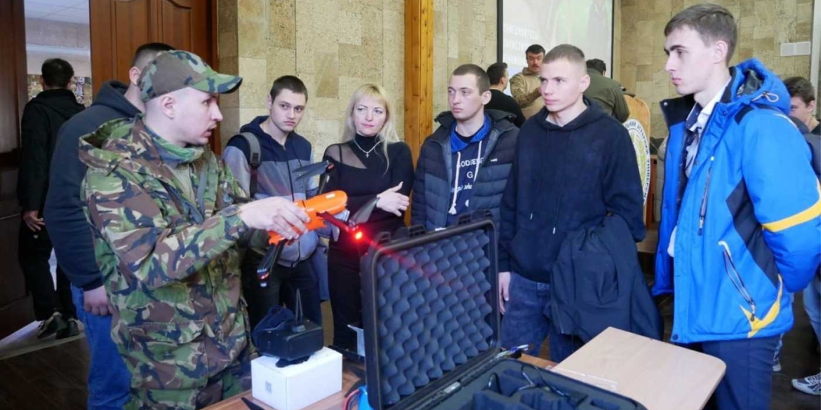 Студентів вінницького аграрного університету знайомлять з курсом національного спротиву