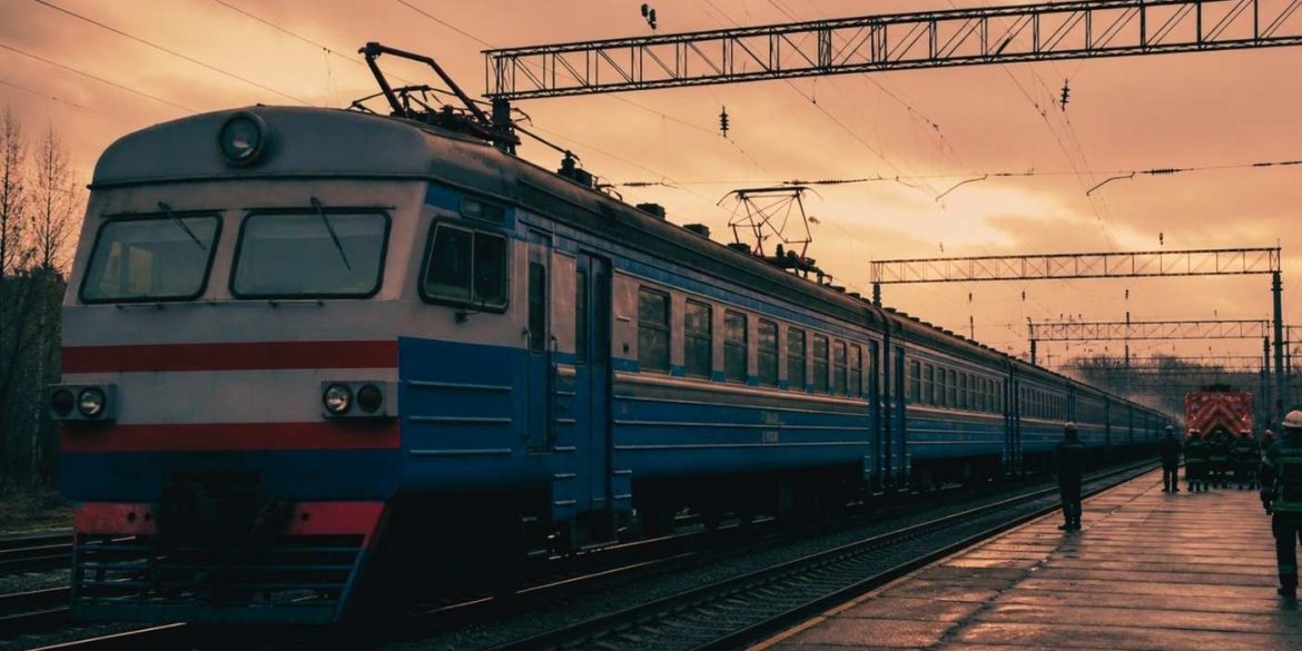 Трагедія на залізниці у Вінниці 14-річного підлітка вдарило струмом на даху електропоїзда