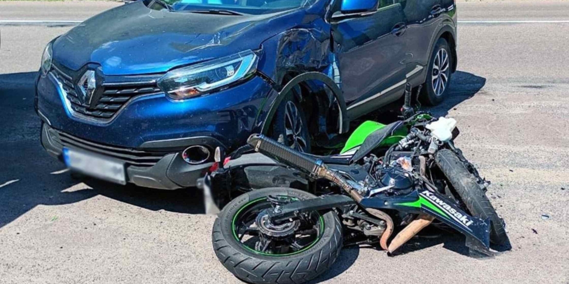 Трагічна ДТП на трасі Бердичів - Вінниця мотоцикліст потрапив до реанімації
