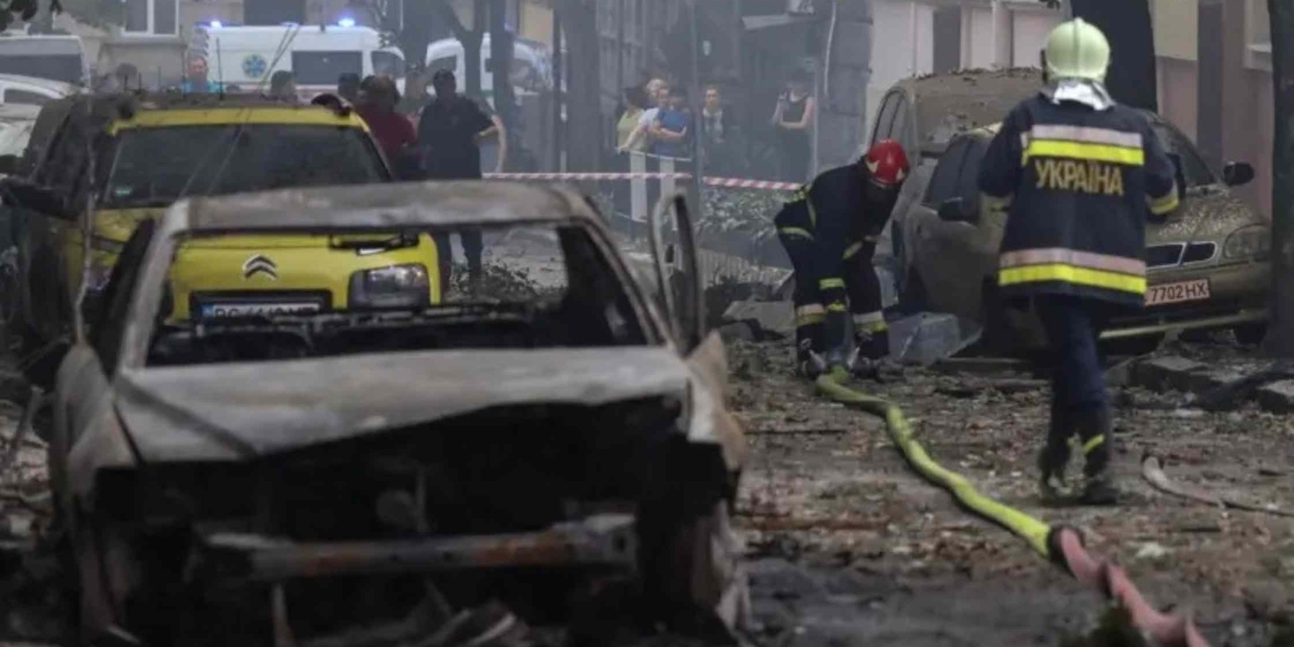 Трагічна ніч на Львівщині сім загиблих, десятки поранених, зруйновані будинки