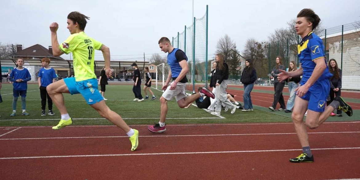 Тріумф швидкості у Вінниці хто з ліцеїв став абсолютним лідером міського етапу «Пліч-о-пліч»