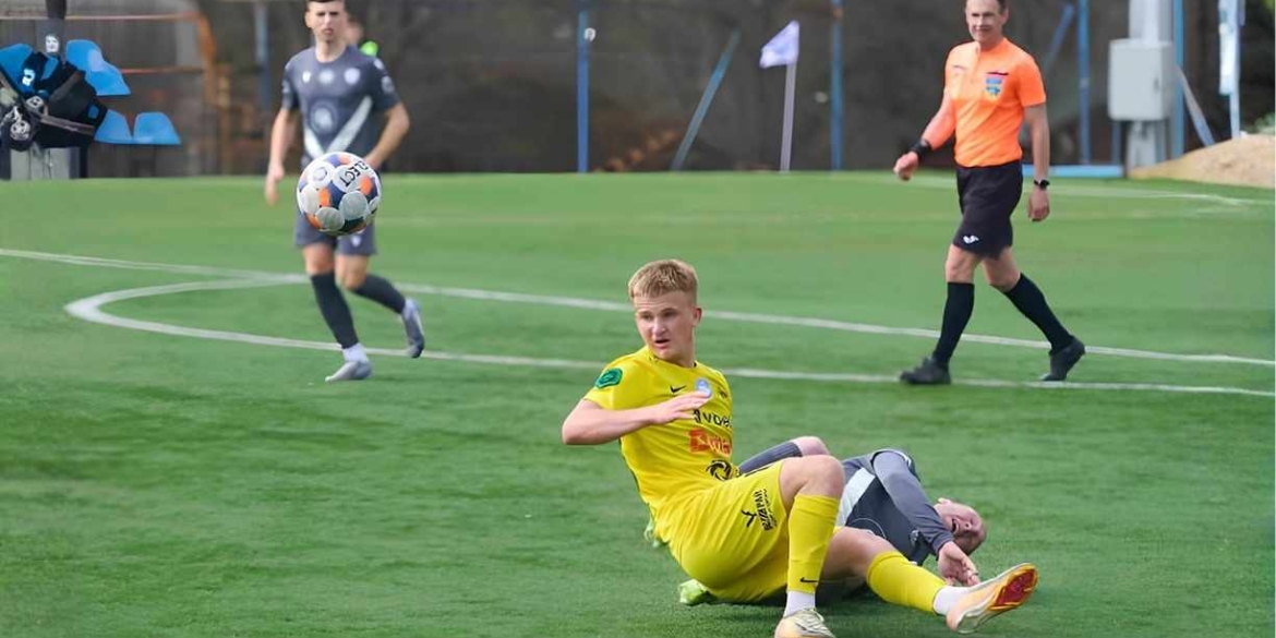 Тріумф у Самборі вінницькі футболісти поставили на місце амбітних суперників