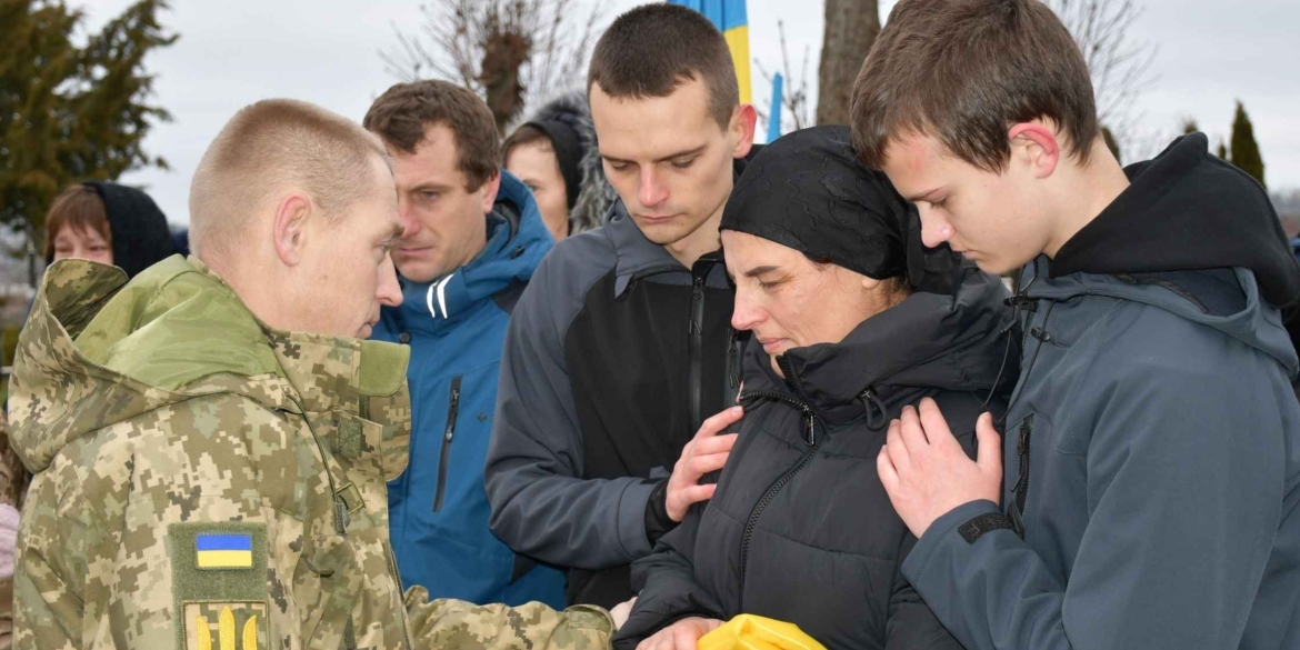Тростянеччина попрощалася із загиблим захисником Олександром Кукурудзою