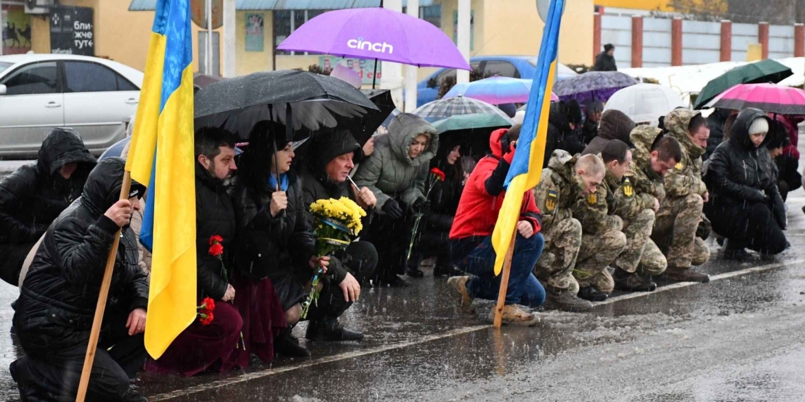 Тростянецька громада прощалась з 39-річним загиблим на фронті старшим солдатом