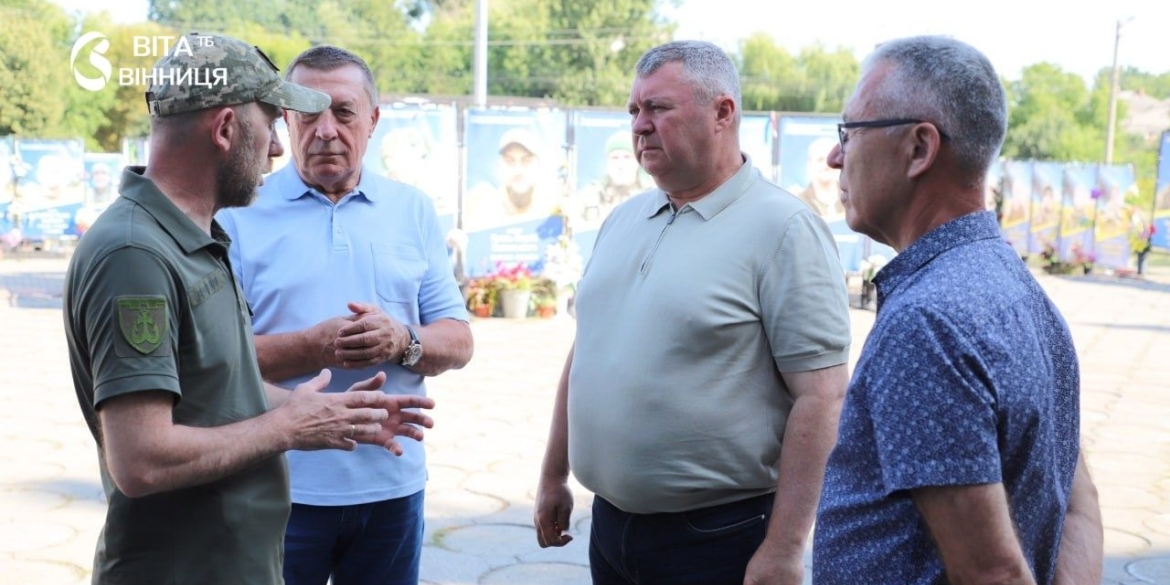 Тульчинська громада закупила пікапи для 120 бригади територіальної оборони