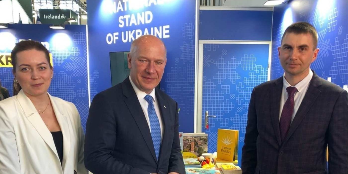 Туристичний потенціал вінницького регіону представили на найбільшій світовій виставці