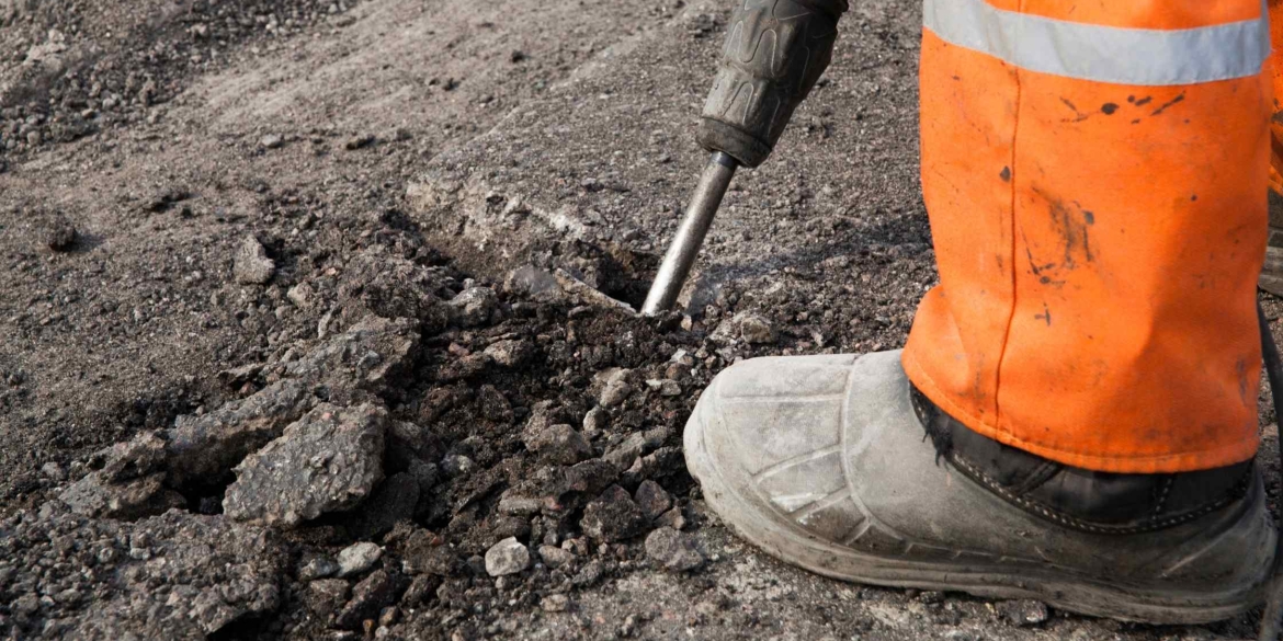 Тимчасове перекриють рух на вул.Магістратській ремонтують тепломережу