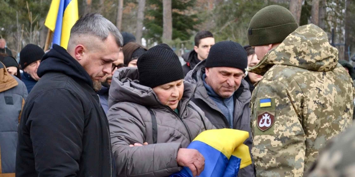 У Бершаді прощались із загиблим на фронті земляком-танкістом