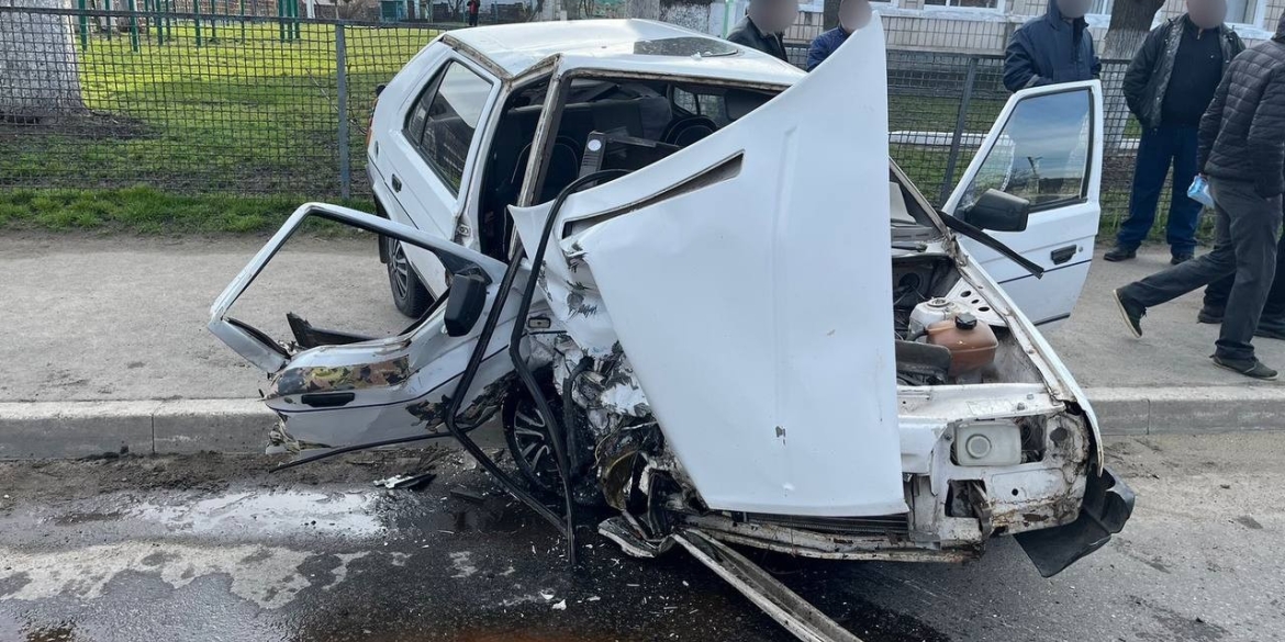 У Гайсині зіткнулись автомобілі Opel та Skoda - постраждала пасажирка