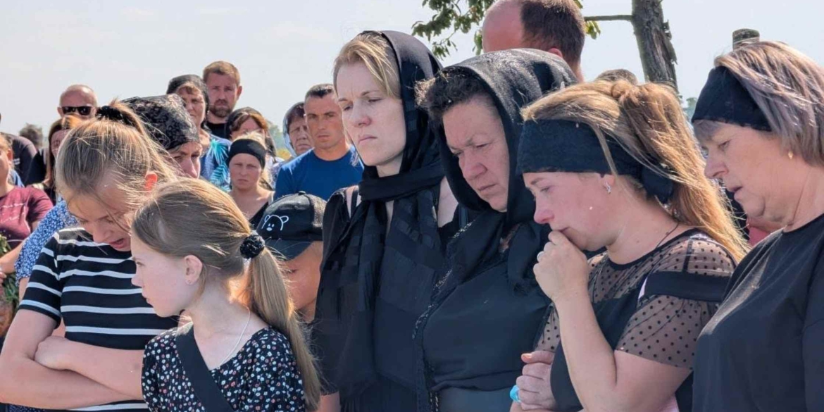 У Гайсинській громаді прощались із воїном, якого раніше поховали у Дніпрі як невідомого Героя