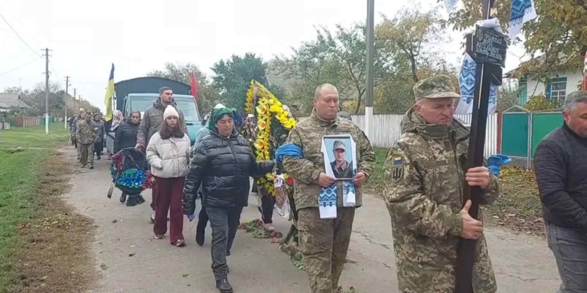 У Гайсинському районі в один день попрощалися із двома захисниками