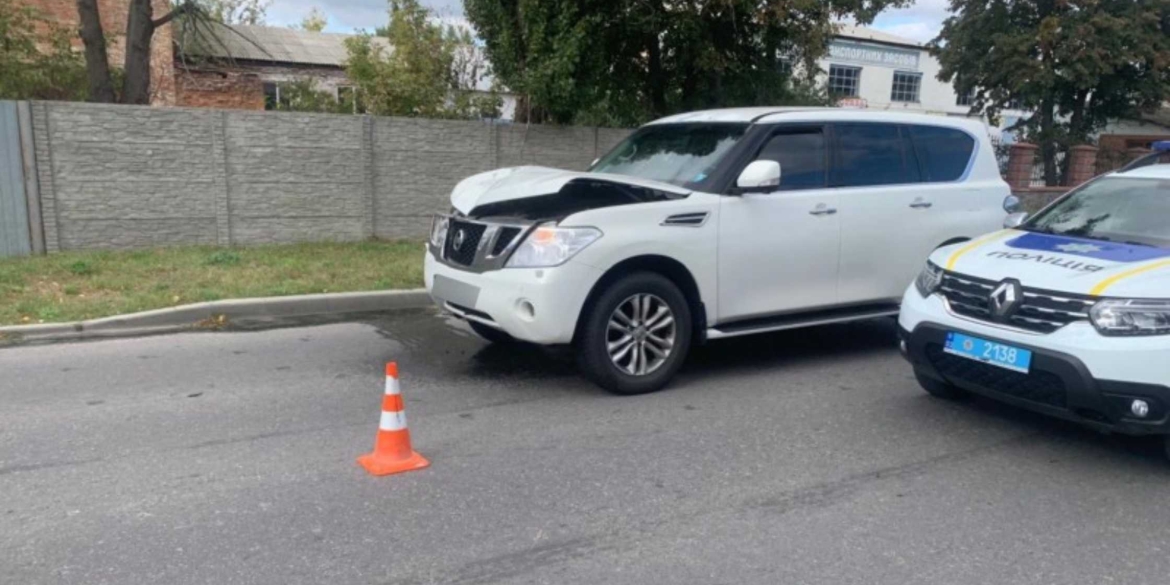 У Гнівані 44-річний чоловік потрапив під колеса авто і загинув на місці події