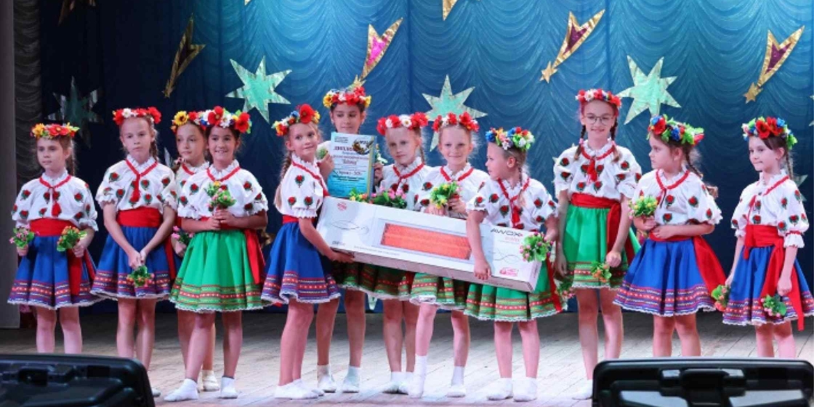 У Калинівці відбувся ювілейний гала-концерт фестивалю-конкурсу «Зорепад 2025»