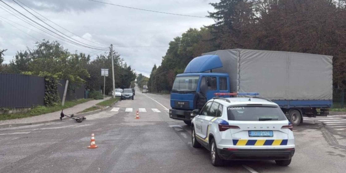 У Хмільнику водій вантажівки збив на перехресті 70-річного самокатника