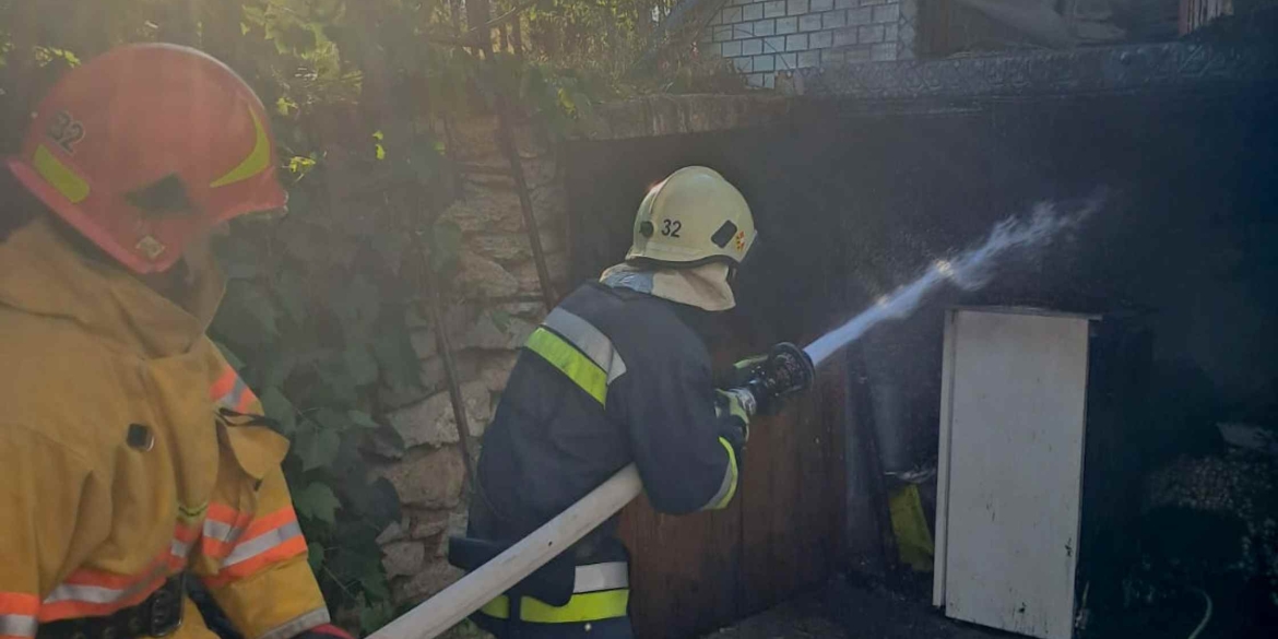 У хмільницькому кафе загорілася мангальна зона