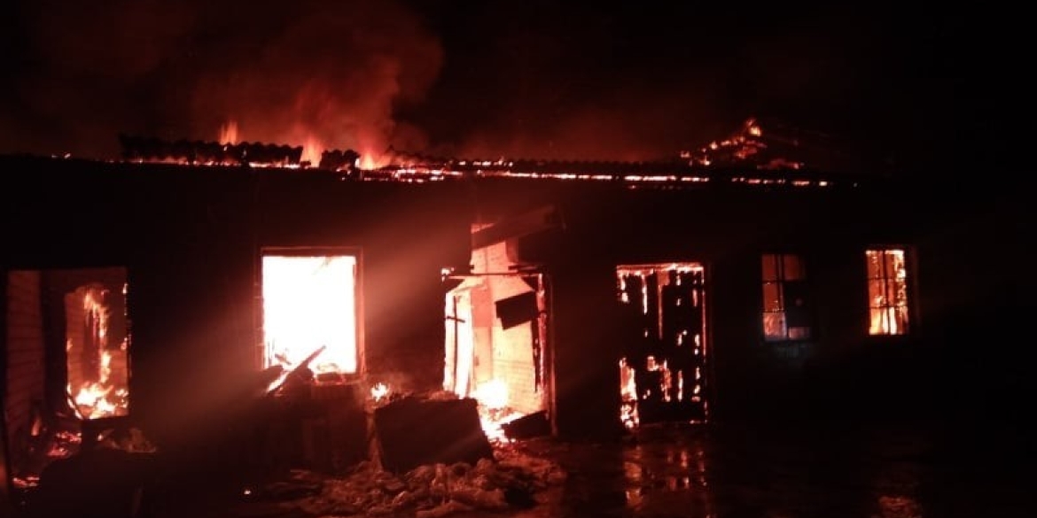 У Липовці вщент вигорів магазин будівельних матеріалів