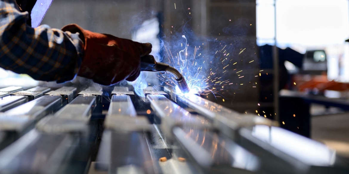 У Немирові набирають ремонтників, які вирушать відновлювати київську інфраструктуру