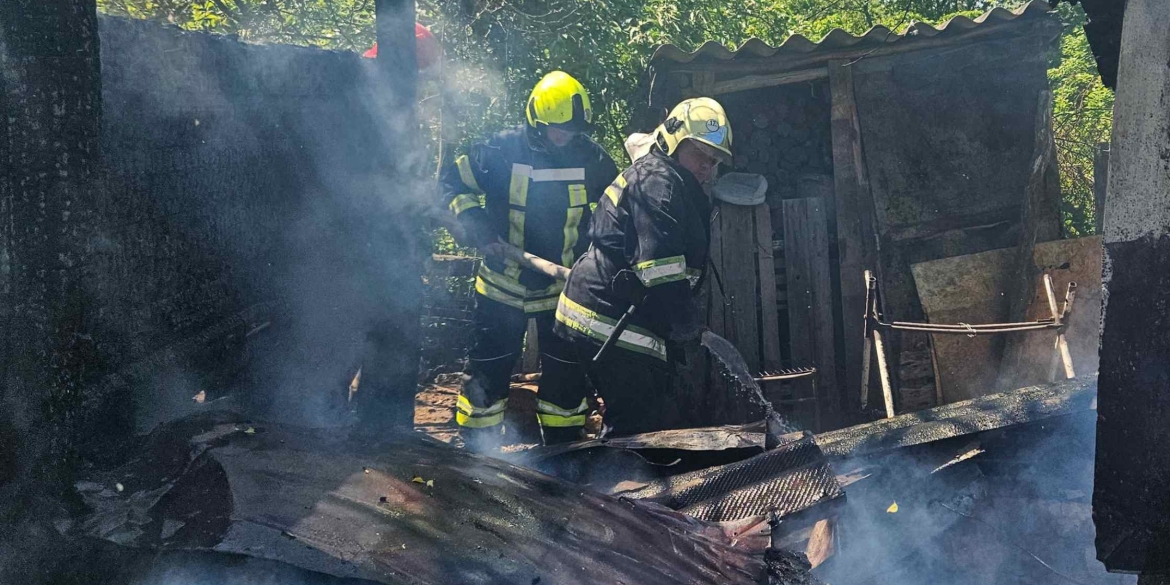 У Немирові внаслідок загоряння в літній кухні травмувалася 54-річна жінка