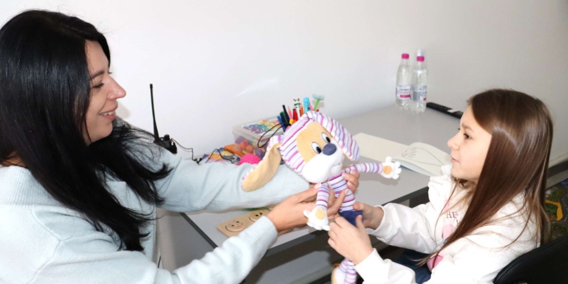 У підрозділах поліції Хмільника та Крижополя запрацювали кімнати, дружні до дитини