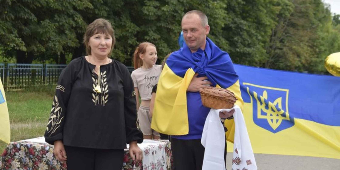 У Погребищенській громаді зустріли звільненого з полону Героя